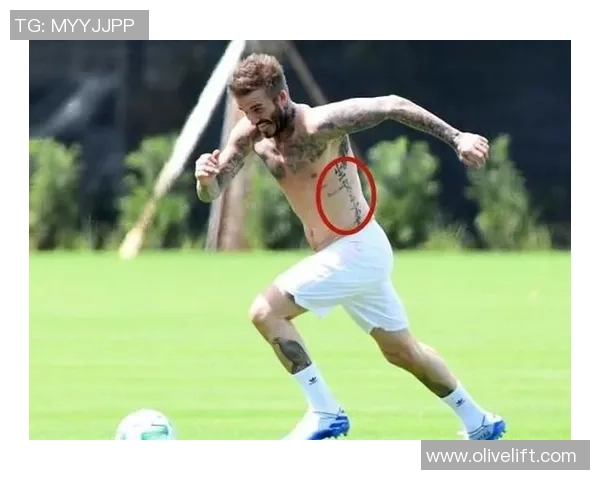 各大足球明星腹肌对比分析展现运动员完美身材与训练成果