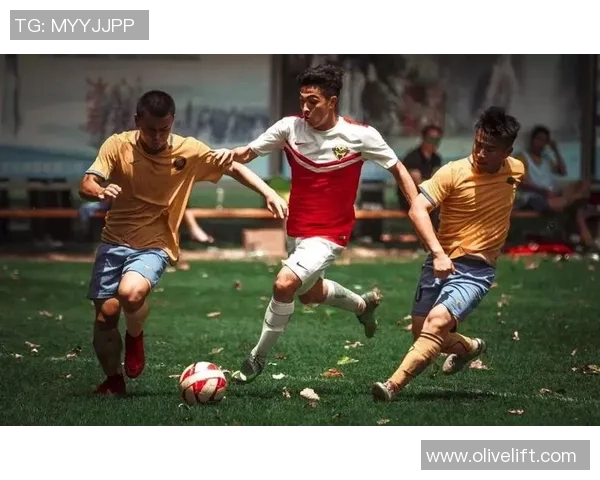 重庆足球队的比赛经验分析与发展策略探讨